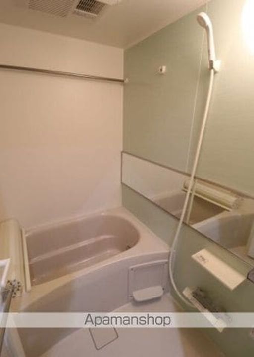 岡山県岡山市北区中山下1丁目の賃貸マンションの風呂