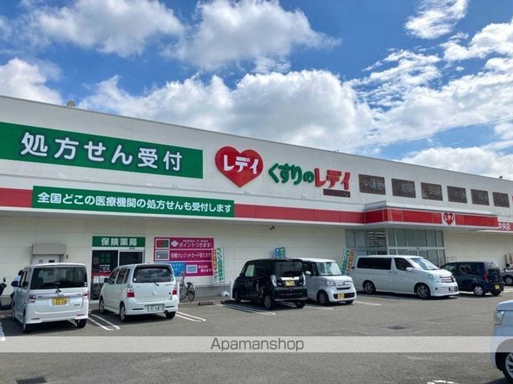 愛媛県新居浜市坂井町3丁目の賃貸マンション201の周辺