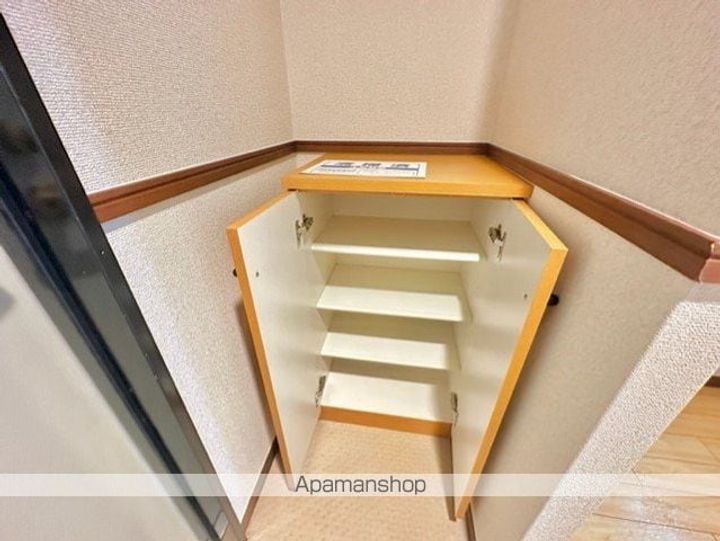 滋賀県蒲生郡日野町大字内池の賃貸マンションの内装