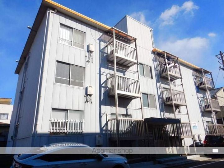 カーム山城204の外観