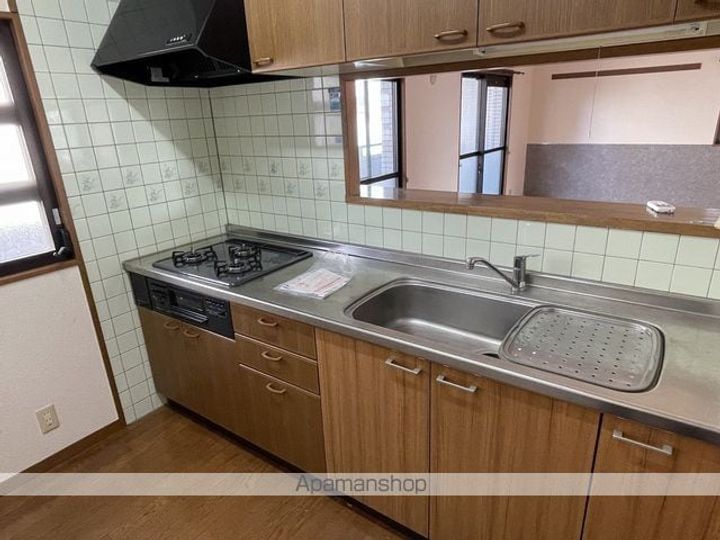 ウイスタリア・ヴィラのキッチン