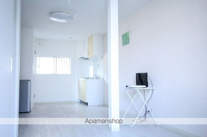 伊丹空港ルームの居間