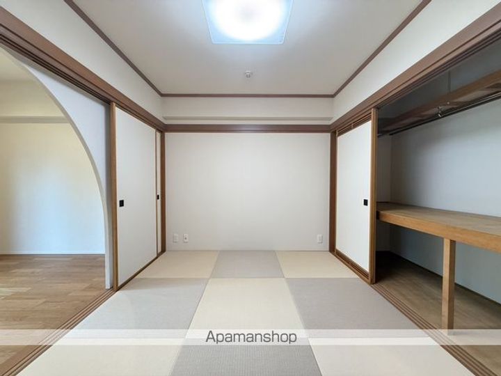 ライオンズマンション的場町(ライオンズマンションマトバチョウ)103の内装