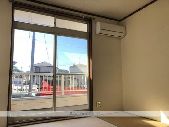 メゾンド藍Dの居間