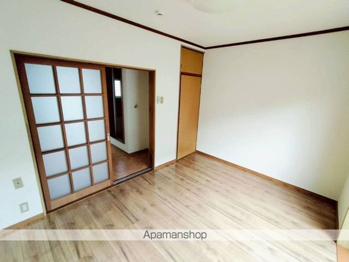 フローラル花霞の居間