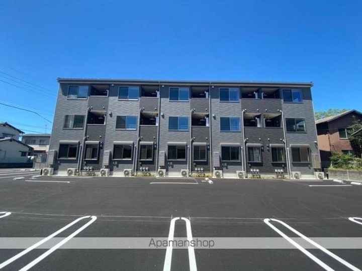 香川県高松市春日町の賃貸アパートの外観
