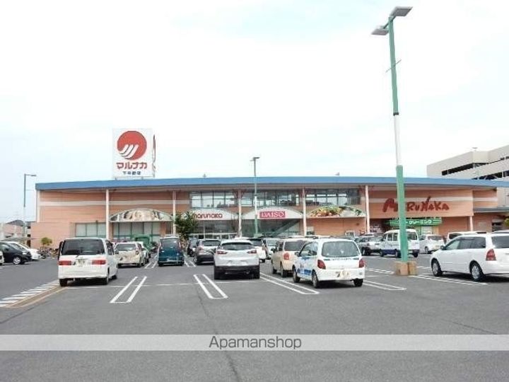 ウエスティンパレスの周辺