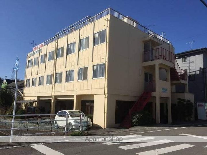 松山学生会館302の外観