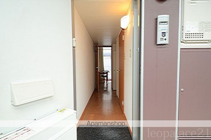 レオパレスオー・ルージュの玄関