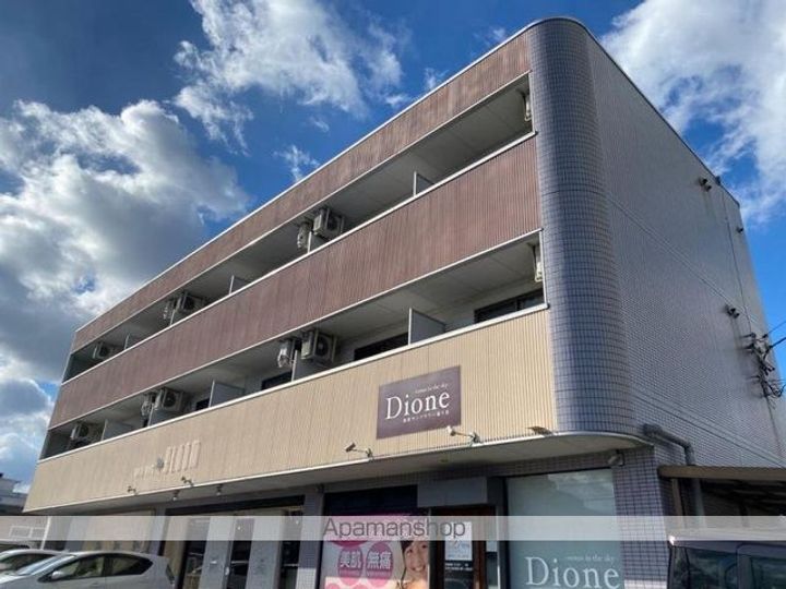 香川県高松市伏石町の賃貸アパートの外観