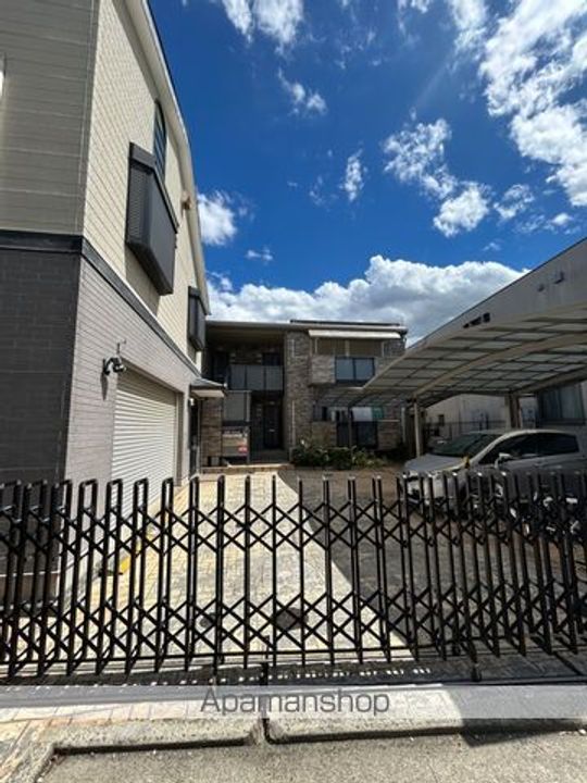 ドルフスクエアーの外観