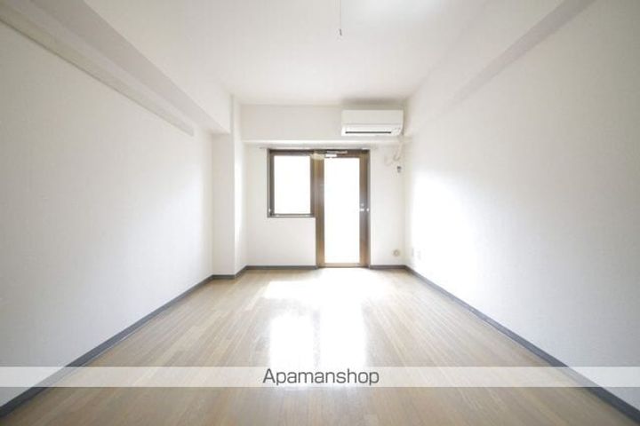 LIFEIN聖蹟の内装