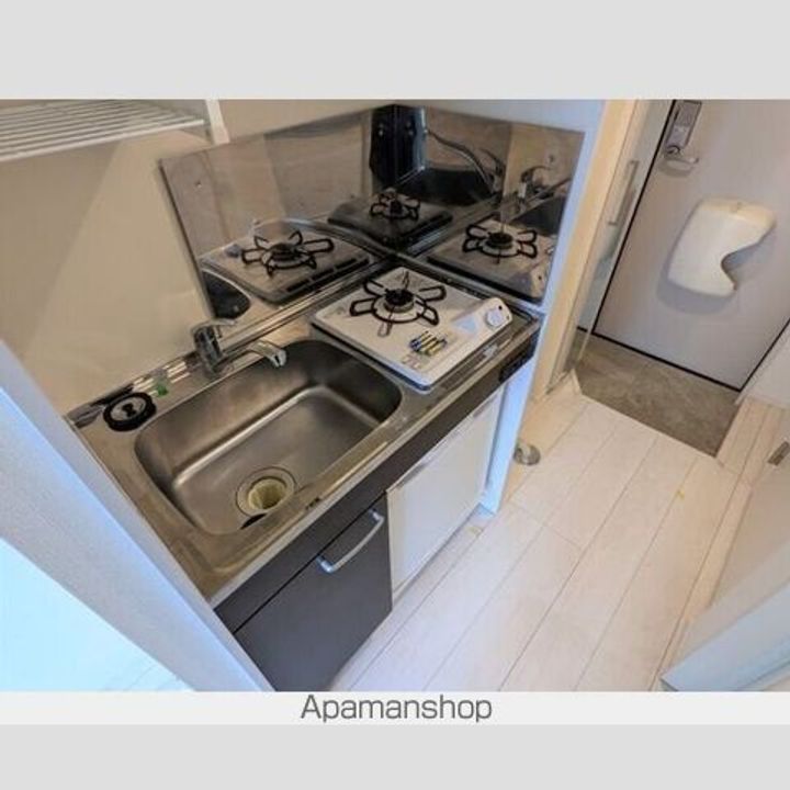 東京都杉並区西荻南1丁目の賃貸アパートのキッチン