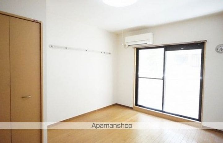 グリーンツリーの居間