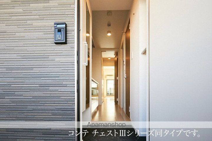 ヒカルサ 甲府住吉ノースの玄関