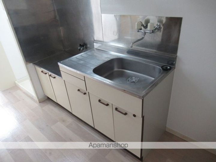 プリンスコート山手町A203のキッチン