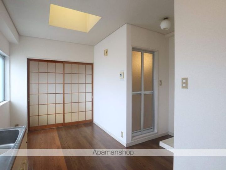 ロワール石川橋302の内装