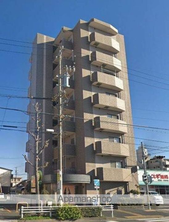 クイーンズ・スクエアの外観