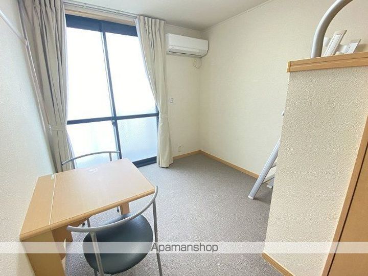 レオパレスプロスパの居間