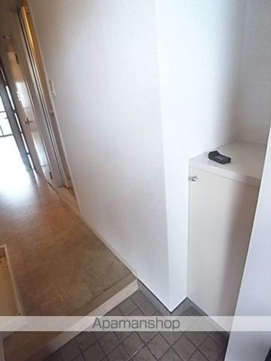 ウェステリア西大須909の玄関