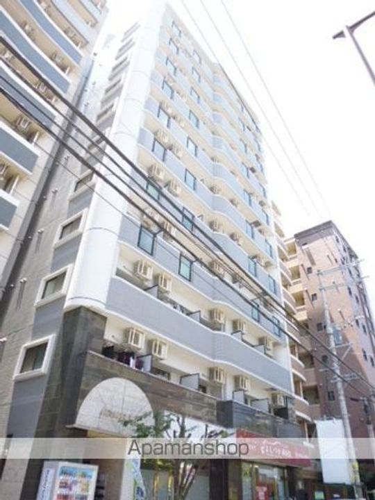 リファレンス吉塚の外観