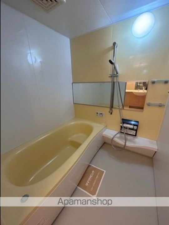 ウヴェルテュールの風呂