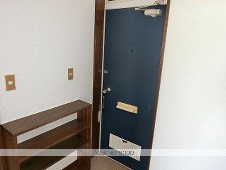 センチュリーハウスA202の玄関