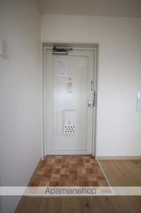 香川県高松市紙町の賃貸マンションの玄関