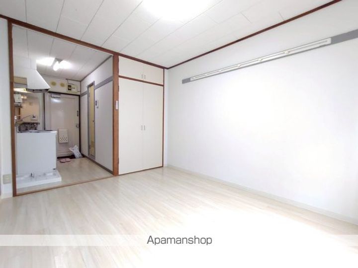 東京都日野市高幡の賃貸アパートの内装