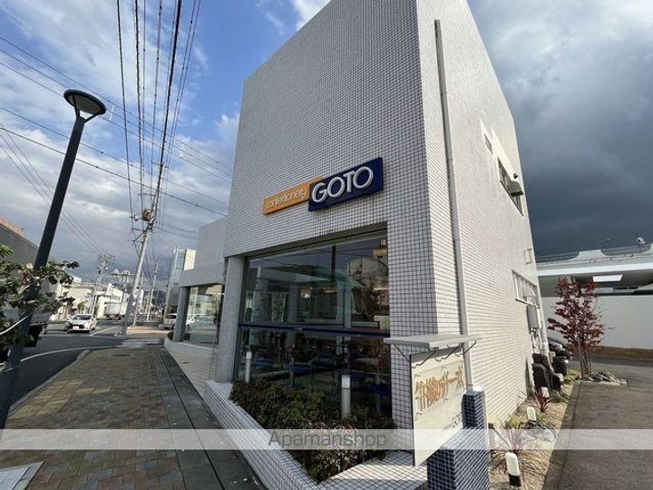 愛媛県四国中央市川之江町の賃貸アパートの周辺