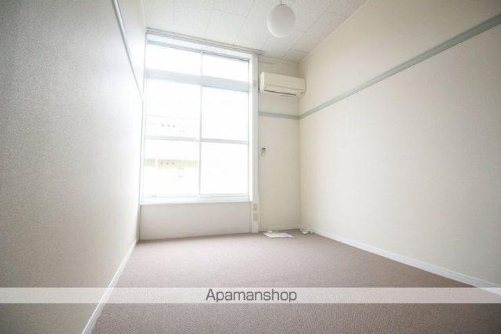 レオパレスJの居間