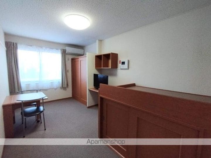 レオパレス眺湖Ⅰ206の居間