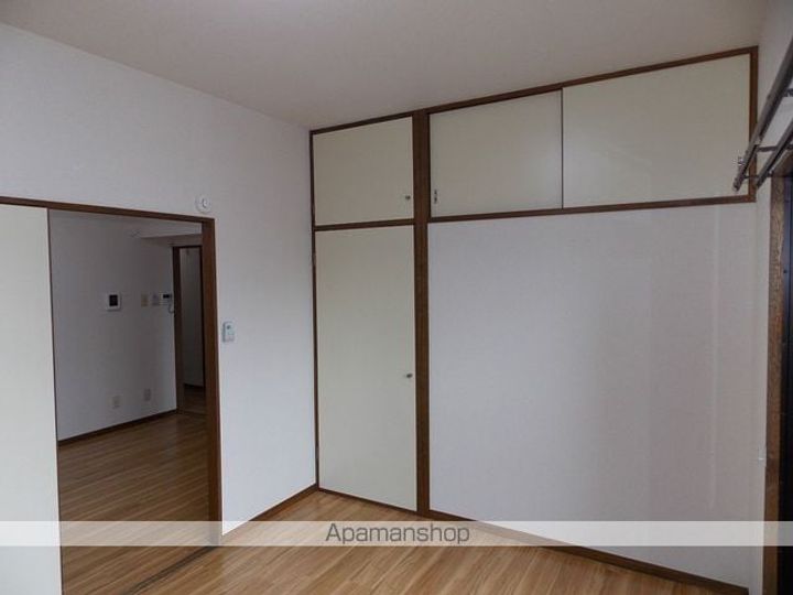 愛知県犬山市松本町1丁目の賃貸マンションの内装