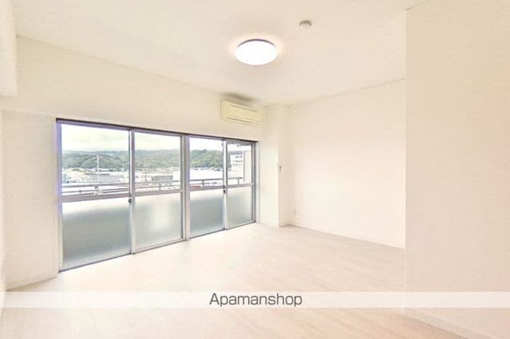 池本マンションの居間