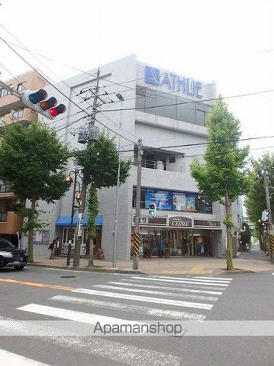 神奈川県川崎市宮前区鷺沼3丁目の賃貸マンションの周辺