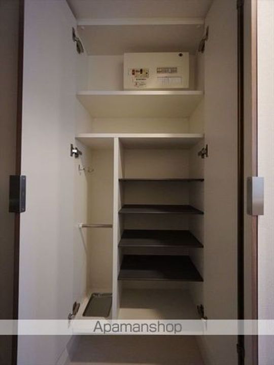 愛知県名古屋市中区新栄1丁目の賃貸マンションの内装