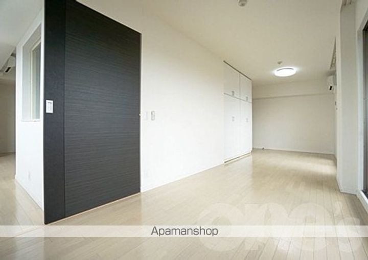 愛知県名古屋市東区泉3丁目の賃貸マンションの内装