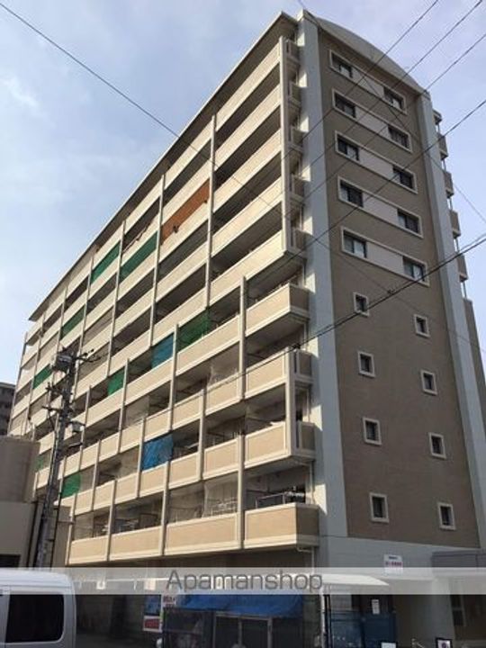 愛媛県新居浜市泉宮町の賃貸マンションの外観