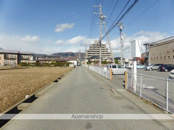 レーベン西和田の周辺