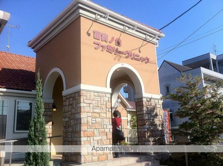 メゾンホワイト3Bの周辺