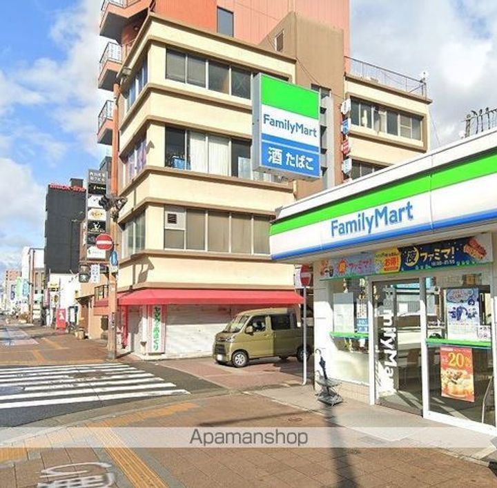 エクストラパレスの周辺