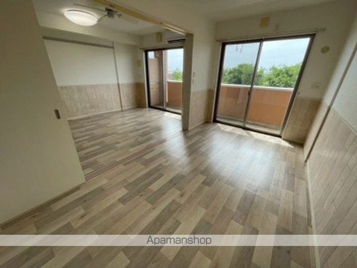 レジデンス ヒルイースト河渡の内装