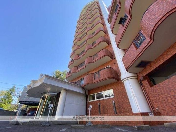 ロイヤルシティ弐番館青柳の外観