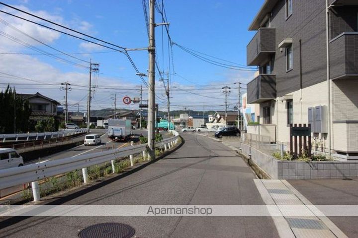 レオパレス若葉の周辺