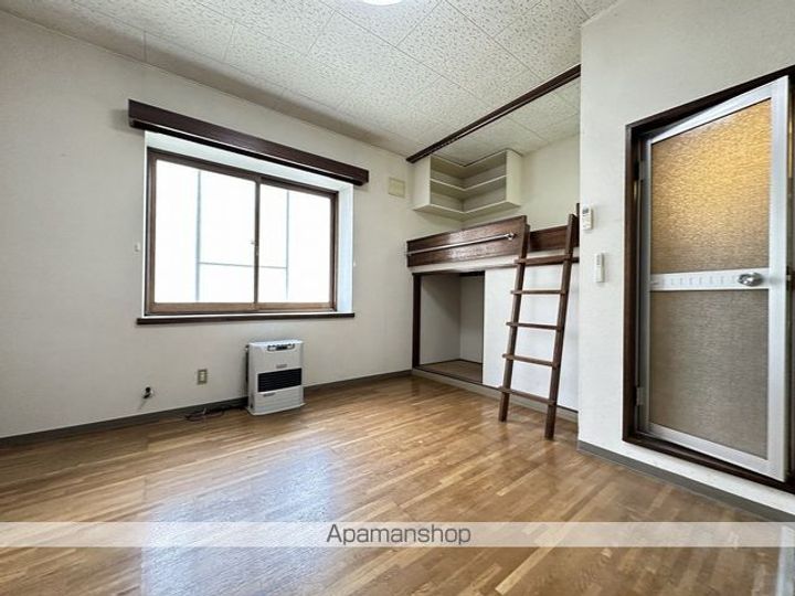 ヴァンベール亀田103の内装