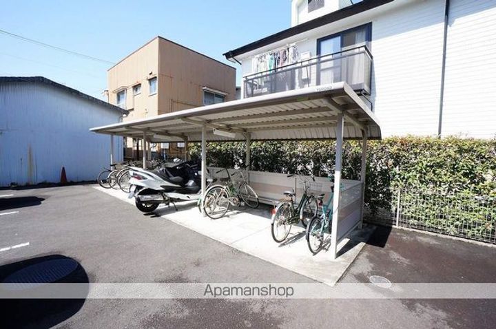 シャテロ巴の外観