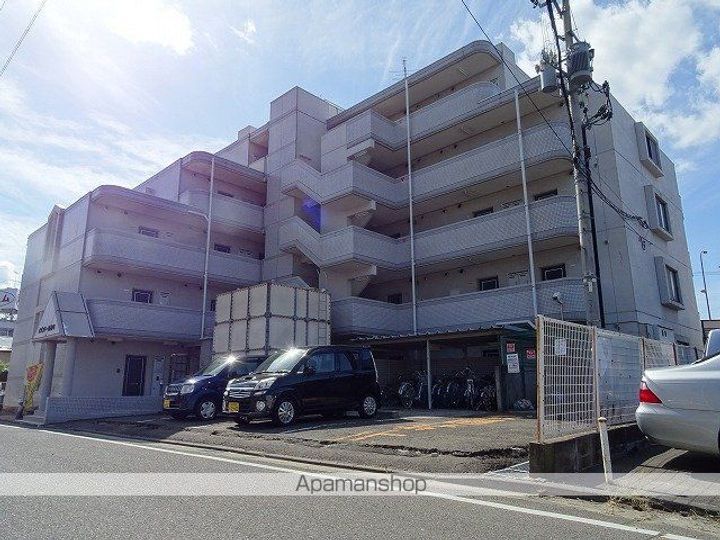 メゾンドール館町の外観