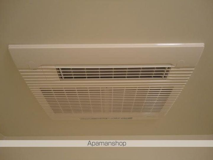 FLOWERーTORNADOの内装