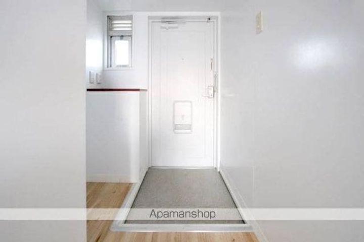 ビレッジハウス松崎3号棟の玄関