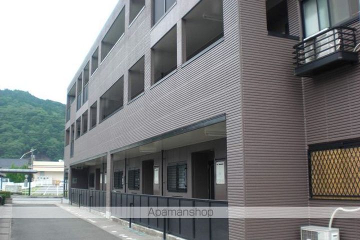 エスポワール吉田の外観